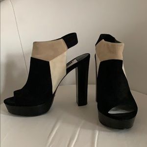 Alice + Olivia block heal two tone open tow shoes